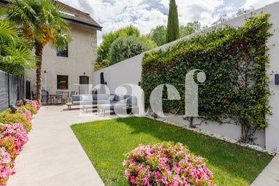 /international/ch/geneve-troinex-geneva-310108670359/