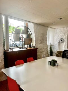 /international/ch/rue-verdaine-8-lutry-vaud-310101442555/?lang=id