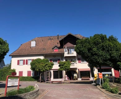 /international/ch/la-place-2-ferme-de-commune-aclens-vaud-310108305090/