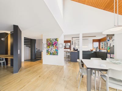 /international/ch/hombrechtikon-zurich-310106108348/