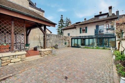 /international/ch/satigny-geneva-310107523421/