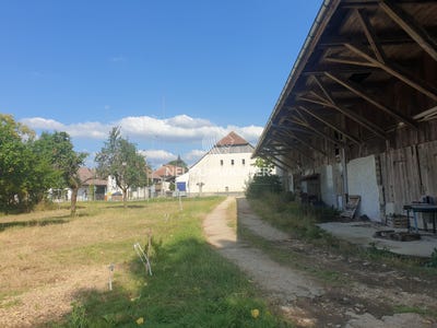 /international/ch/bassecourt-canton-of-jura-310107358477/