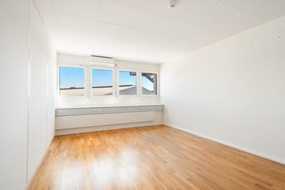 /international/ch/mandachstrasse-50-niederhasli-zurich-310101082535/
