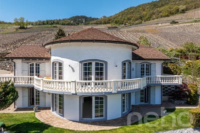 /international/ch/loc-loc-valais-310107468333/
