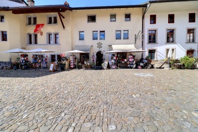 /international/ch/gruyeres-canton-of-fribourg-310102510453/