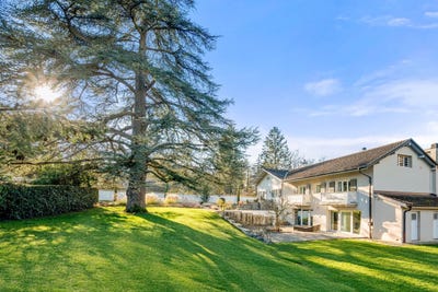 /international/ch/versoix-geneva-310108991238/