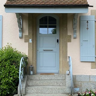 /international/ch/versoix-geneva-310108371233/