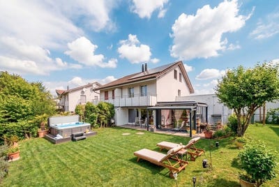/international/ch/menziken-aargau-310108240840/