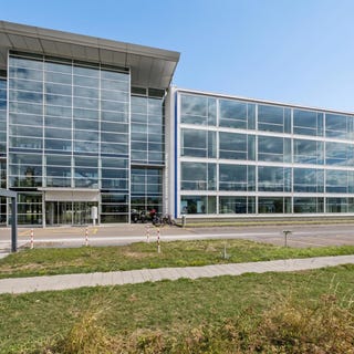 /international/ch/rue-francois-peyrot-10-14-le-grand-saconnex-geneva-310105965926/