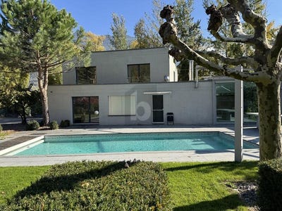 /international/ch/fully-valais-310108004145/