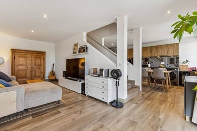 /international/ch/la-sarraz-vaud-310120522715/