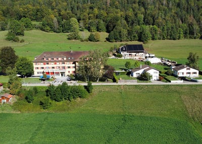 /international/ch/les-epinettes-buttes-canton-of-neuchatel-310107214652/
