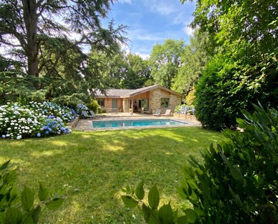 /international/ch/versoix-geneva-310108371233/