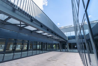 /international/ch/route-des-avouillons-17-gland-vaud-310106424188/