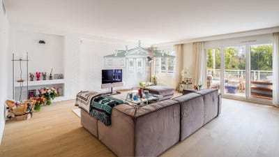 /international/ch/cologny-cologny-geneva-310103799820/
