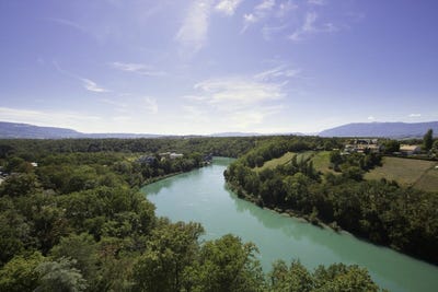 /international/ch/avenue-du-lignon-1219-vernier-switzerland-le-lignon-geneva-310100488183/
