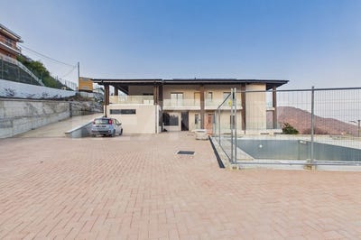 /international/ch/ponte-tresa-ticino-310107578271/