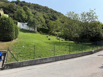 /international/ch/via-nevello-carabbia-ticino-310101844835/