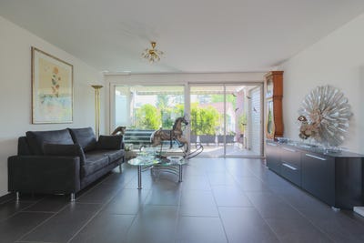 /international/ch/hauptstrasse-54-aesch-bl-basel-landschaft-canton-310101321909/?lang=pt
