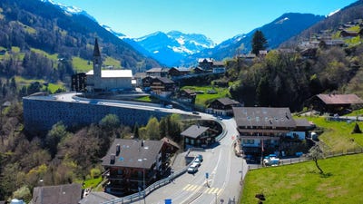 /international/ch/district-de-monthey-valais-310109318747/