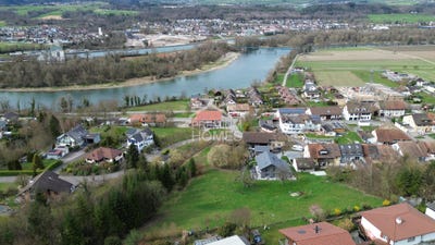 /international/ch/schwaderloch-aargau-310108922422/