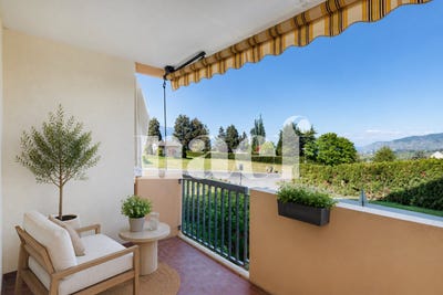 /international/ch/vaud-montreux-vaud-310107971479/