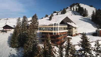 /international/ch/route-de-planachaux-130-champery-valais-310103466729/