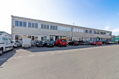 /international/ch/z-i-pres-de-bamps-route-de-lindustrie-19-forel-lavaux-vaud-310097948979/