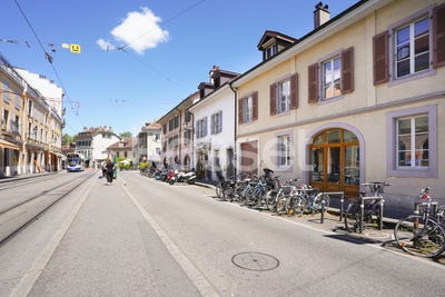 /international/ch/rue-du-pont-neuf-15-carouge-ge-geneva-310105399941/