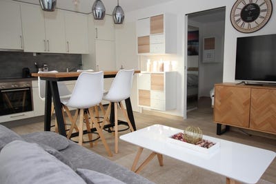 /international/ch/route-de-thonon-256-et-route-de-bellebouche-1-corsier-geneva-310103176594/