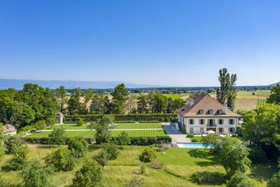 /international/ch/chateau-de-merlinge-lake-geneva-geneva-310106482356/
