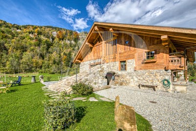 /international/ch/route-de-betre-7-champery-valais-310108053548/