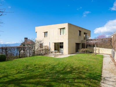 /international/ch/avec-une-vue-panoramique-sur-le-lac-lutry-vaud-310106460328/