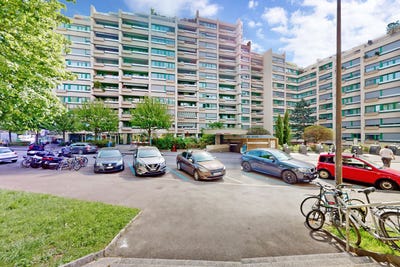 /international/ch/rue-de-la-dole-19-geneve-geneva-310104595061/