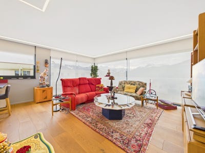 /international/ch/bulle-canton-of-fribourg-310107217778/