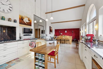 /international/ch/en-plein-centre-du-village-de-st-george-st-george-vaud-310100906009/?lang=en