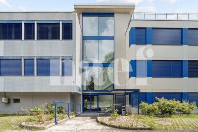 /international/ch/neuchatel-la-chaux-de-fonds-canton-of-neuchatel-310102246878/