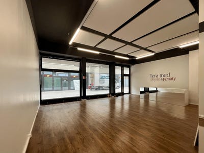 /international/ch/auf-anfrage-schlieren-zurich-310101205842/?lang=zh-cn
