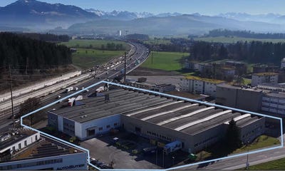 /international/ch/chamerstrasse-48-hunenberg-canton-of-zug-310106401007/