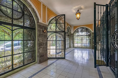 /international/ch/castel-san-pietro-ticino-310103465495/