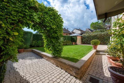 /international/ch/aubonne-vaud-310103245116/