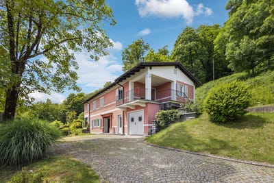 /international/ch/via-mistorni-42-pura-ticino-310100911291/