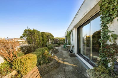 /international/ch/geneve-geneva-310100907703/