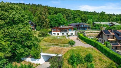 /international/ch/arzier-vaud-310109848017/
