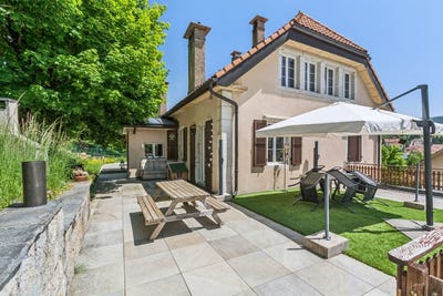 /international/ch/neuchatel-le-locle-canton-of-neuchatel-310108837024/