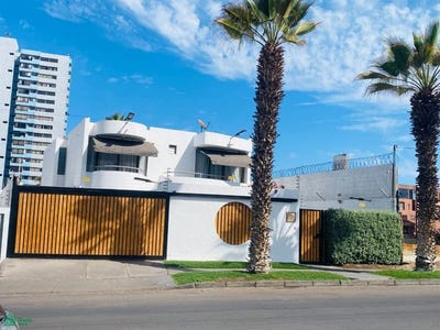 /international/cl/franciasco-vergara-3241-iquique-iquique-tarapaca-iquique-tarapaca-region-310108007441/
