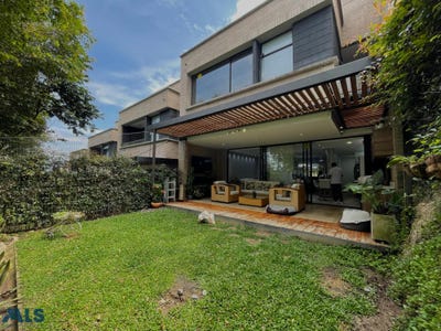 /international/co/unit-142-envigado-antioquia-310107620125/
