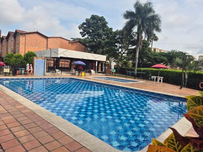 /international/co/cl-34-94-comuna-17-cali-valle-del-cauca-colombia-cali-valle-del-cauca-310100934964/?lang=es