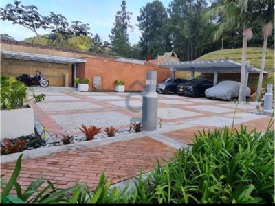 /international/co/vereda-el-penasco-envigado-envigado-medellin-antioquia-medellin-antioquia-310107836725/