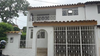 /international/co/28-01-calle-24-28-01-molinos-floridablanca-santander-department-310101566732/?lang=es